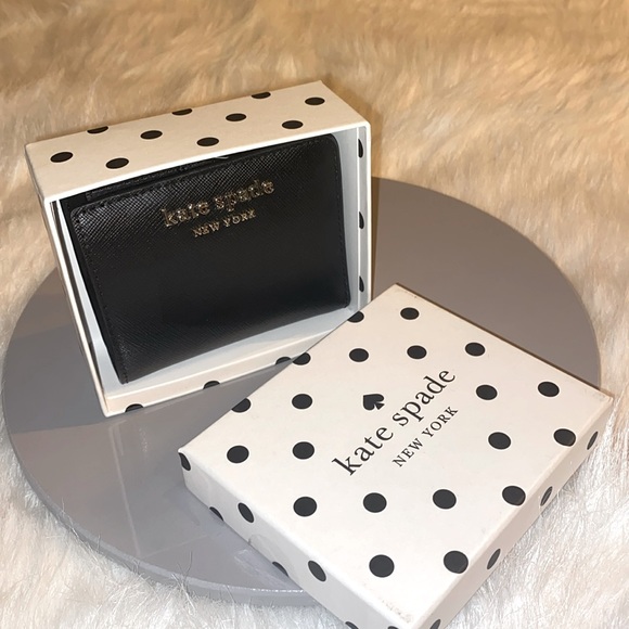 Kate ♠️ Bifold Wallet - Picture 8 of 9